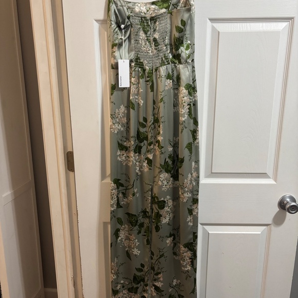 Reformation Frankie silk dress in tea garden NWT - Picture 2 of 4